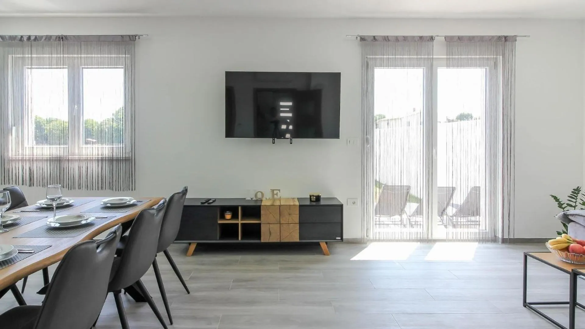 Ferienhaus Mit Privatpool Fuer 7 Personen Ca 130 Qm In Sisan, Istrien Suedkueste Von Istrien Sisan