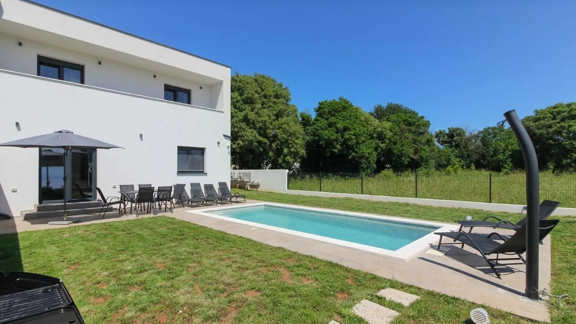 Ferienhaus Mit Privatpool Fuer 7 Personen Ca 130 Qm In Sisan, Istrien Suedkueste Von Istrien 0*, Sisan Croatia