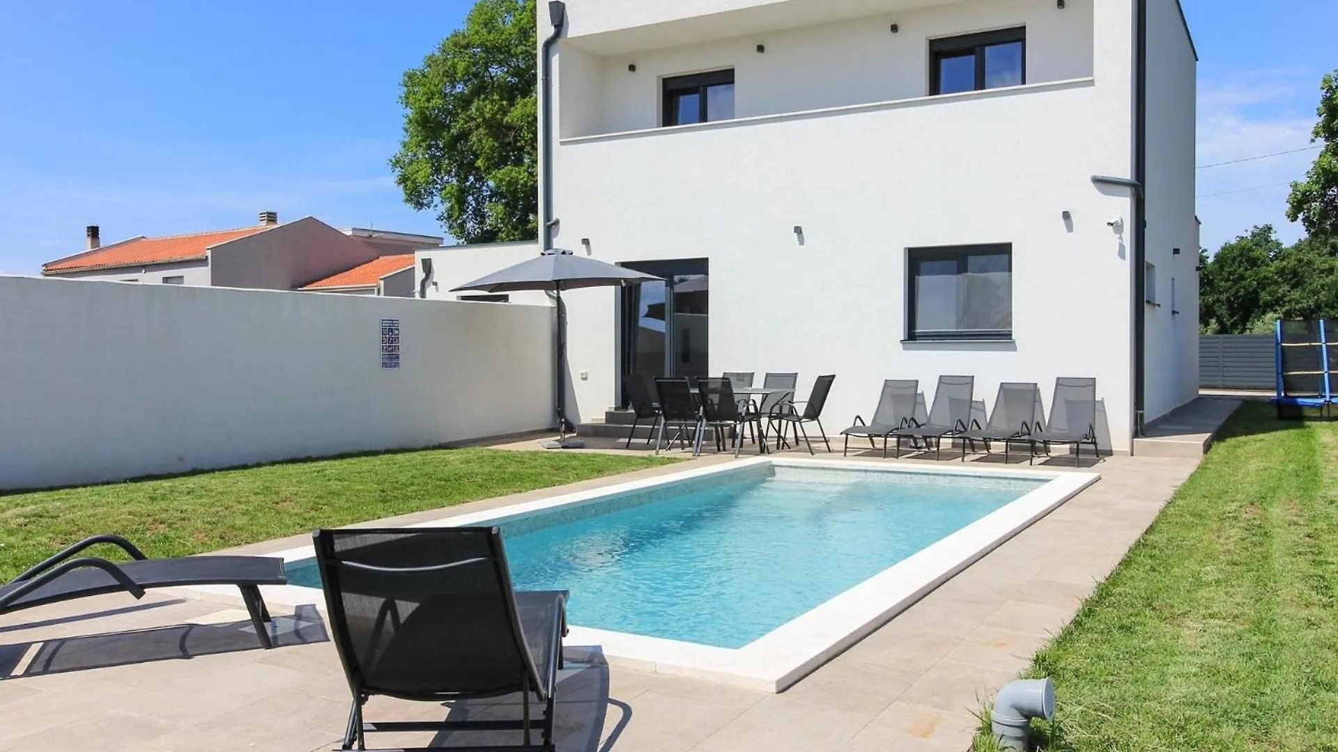 Ferienhaus Mit Privatpool Fuer 7 Personen Ca 130 Qm In Sisan, Istrien Suedkueste Von Istrien Holiday home Sisan