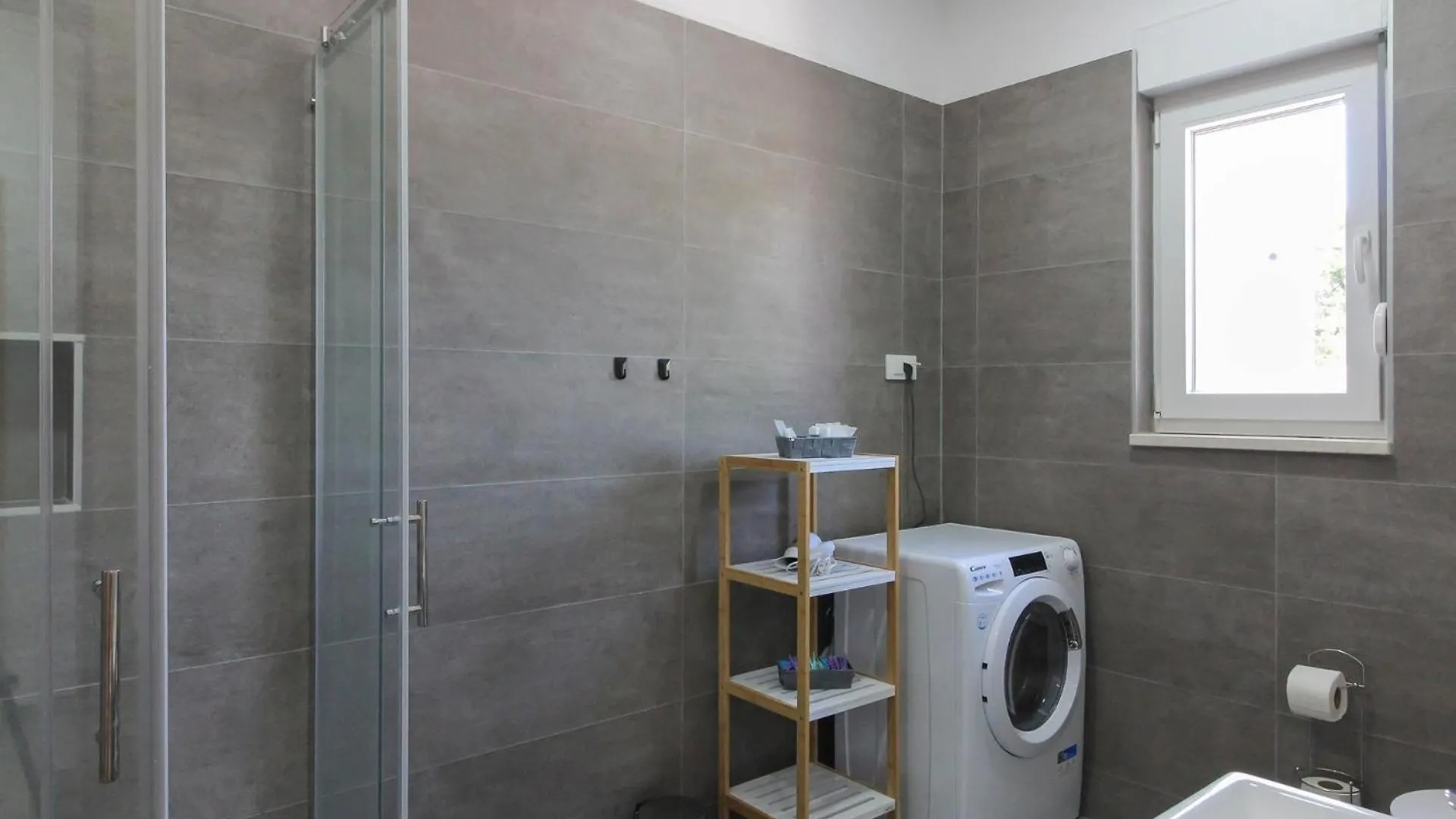 Ferienhaus Mit Privatpool Fuer 7 Personen Ca 130 Qm In Sisan, Istrien Suedkueste Von Istrien Croatia