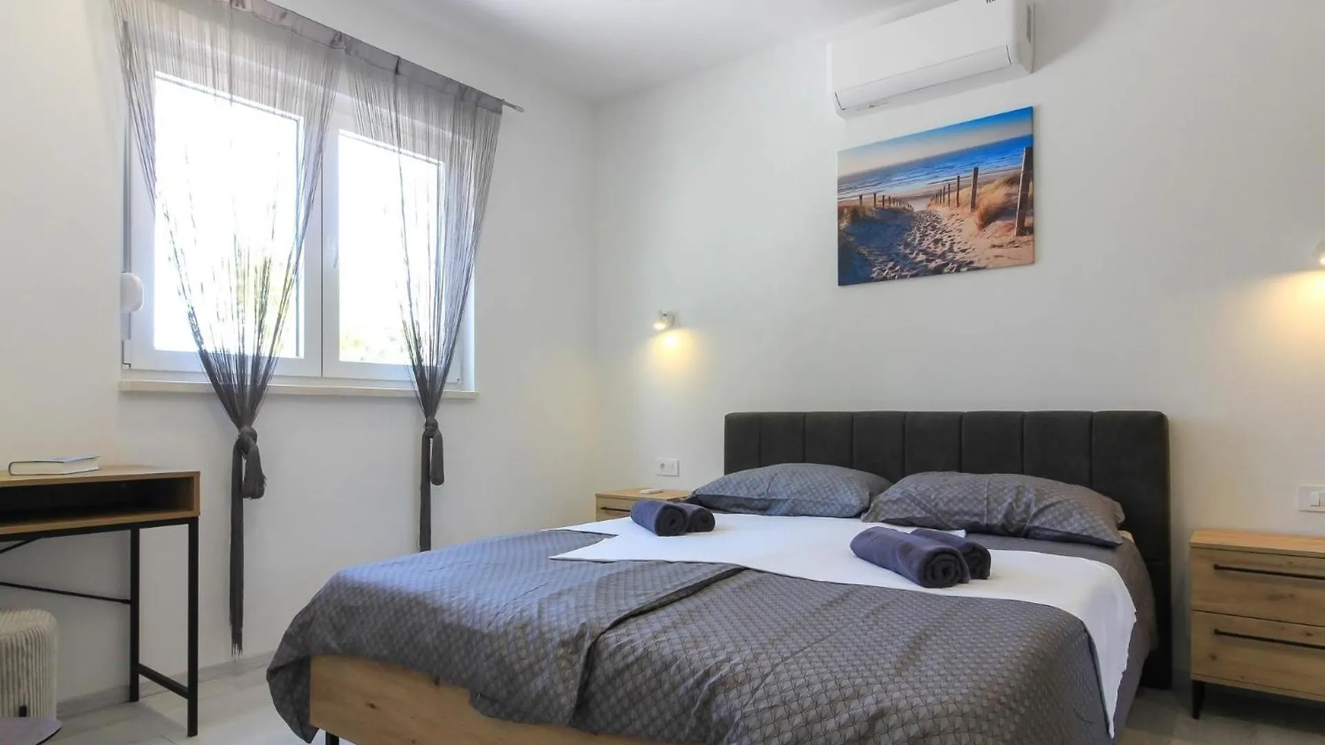 Ferienhaus Mit Privatpool Fuer 7 Personen Ca 130 Qm In Sisan, Istrien Suedkueste Von Istrien Holiday home