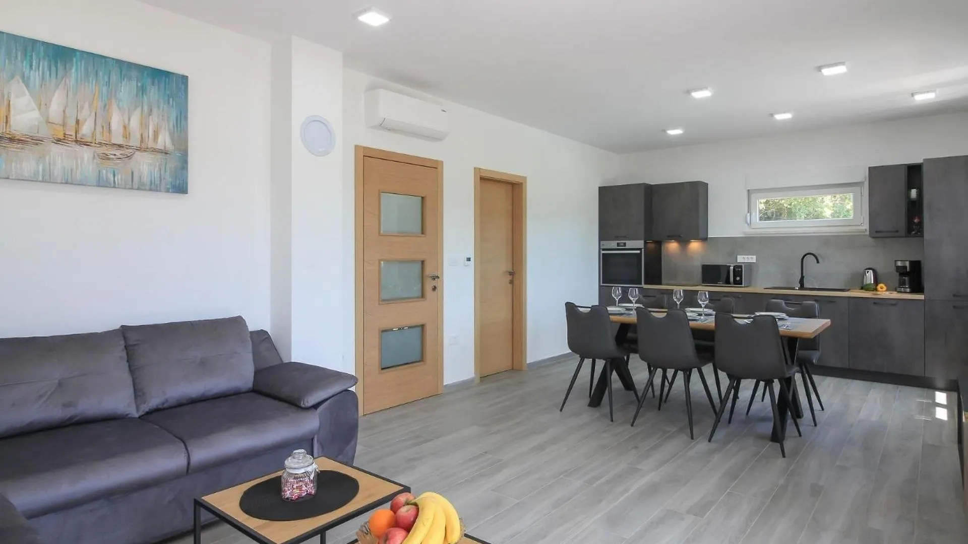 Ferienhaus Mit Privatpool Fuer 7 Personen Ca 130 Qm In Sisan, Istrien Suedkueste Von Istrien
